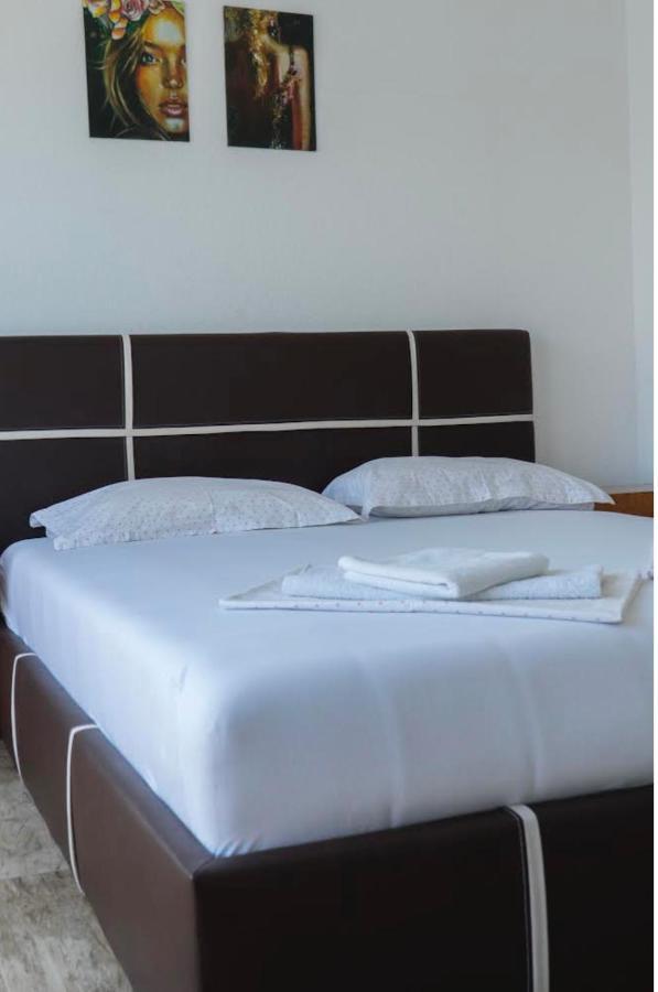 Franovic Apartments 蒂瓦特 外观 照片