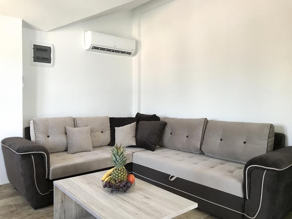 Franovic Apartments 蒂瓦特 外观 照片