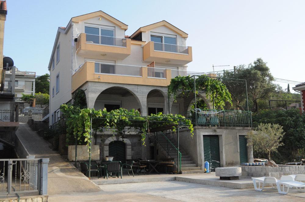 Franovic Apartments 蒂瓦特 外观 照片